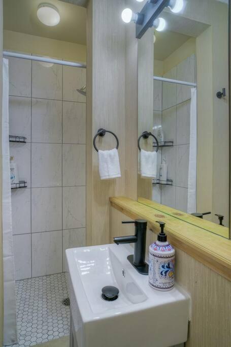 5 Mins To Banff - Cozy Townhome 2Br&2Bath - Banff Pass Included 캔모어 외부 사진